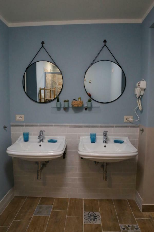 Beb Binario39 Bed & Breakfast Naples Luaran gambar