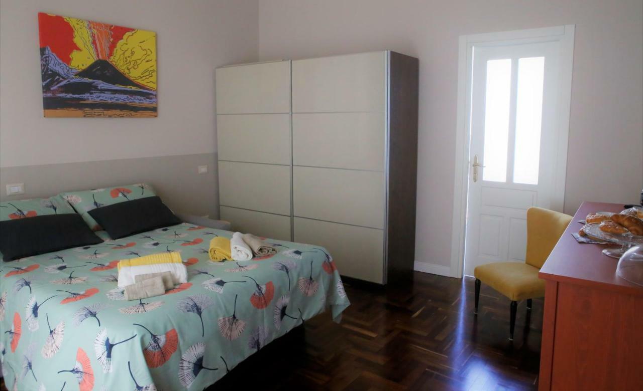 Beb Binario39 Bed & Breakfast Naples Luaran gambar